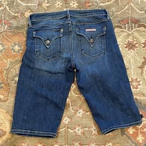 HUDSON WOMENS DESTROYED DENIM VICEROY KNEE SHORT    SIZE 28 NEW WITHOUT TAGS